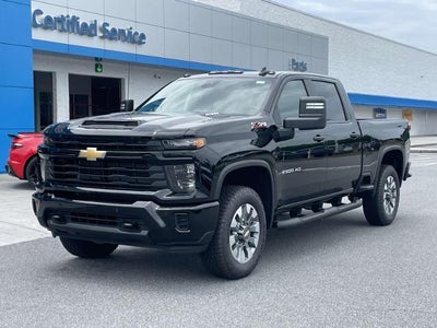 2026 Chevrolet Silverado 2500 HD Crew Cab Standard Box 4-Wheel Drive Custom