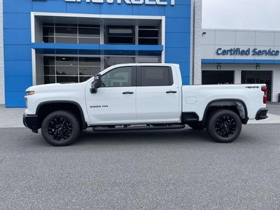 2026 Chevrolet Silverado 2500 HD Crew Cab Standard Box 4-Wheel Drive Custom