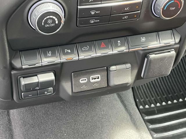 2025 Chevrolet Silverado 2500 HD Crew Cab Standard Box 4-Wheel Drive Custom