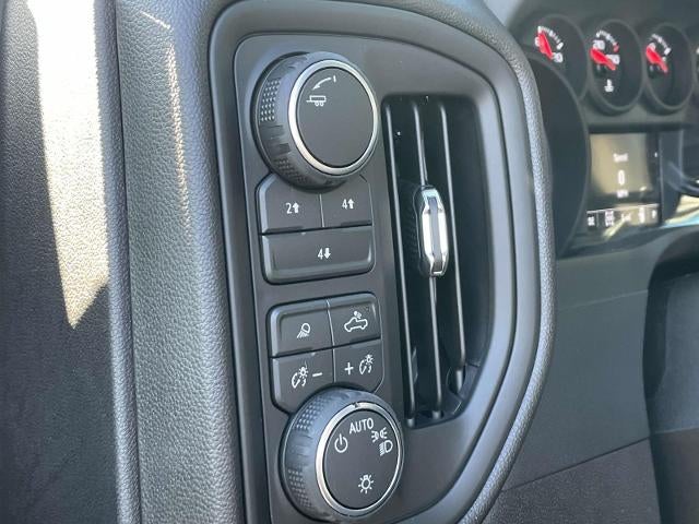 2026 Chevrolet Silverado 2500 HD Crew Cab Standard Box 4-Wheel Drive Custom