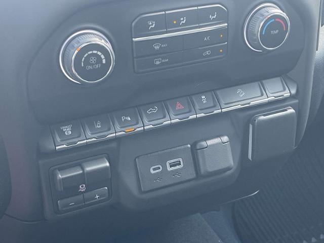2026 Chevrolet Silverado 2500 HD Crew Cab Standard Box 4-Wheel Drive Custom