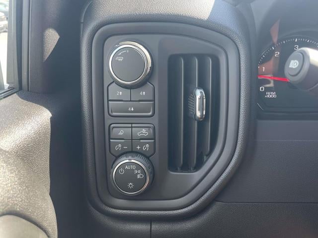 2026 Chevrolet Silverado 2500 HD Crew Cab Standard Box 4-Wheel Drive Custom
