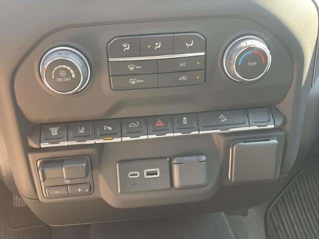 2026 Chevrolet Silverado 2500 HD Crew Cab Standard Box 4-Wheel Drive Custom