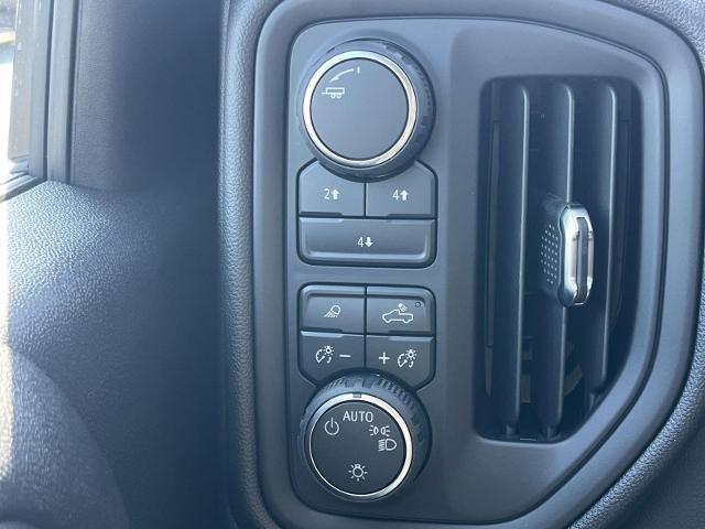 2026 Chevrolet Silverado 2500 HD Crew Cab Standard Box 4-Wheel Drive Custom