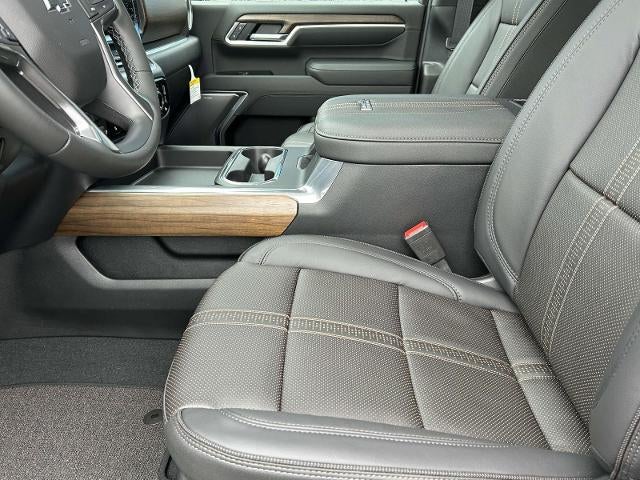 2026 Chevrolet Silverado 2500 HD Crew Cab Standard Box 4-Wheel Drive High Country