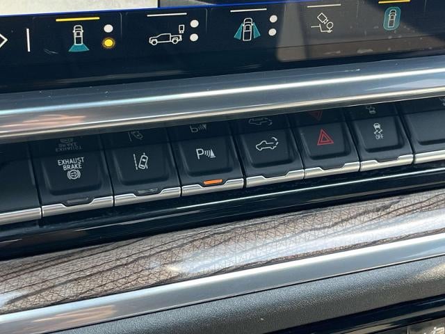 2025 Chevrolet Silverado 3500 HD Crew Cab Standard Box 4-Wheel Drive LT