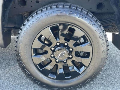 2024 Chevrolet Silverado 2500 HD Crew Cab Standard Box 4-Wheel Drive Custom