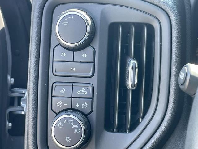 2024 Chevrolet Silverado 2500 HD Crew Cab Standard Box 4-Wheel Drive Custom