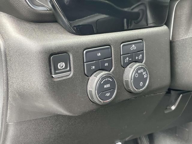 2024 Chevrolet Silverado 2500 HD Crew Cab Standard Box 4-Wheel Drive LT