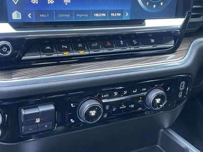 2025 Chevrolet Silverado 1500 Crew Cab Short Box 4-Wheel Drive RST