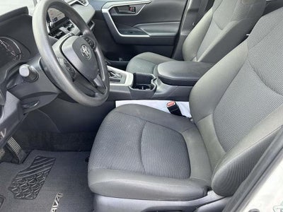 2025 Toyota RAV4 LE FWD (GS)