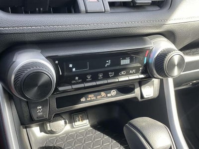 2025 Toyota RAV4 LE FWD (GS)