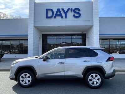 2025 Toyota RAV4 LE FWD (GS)