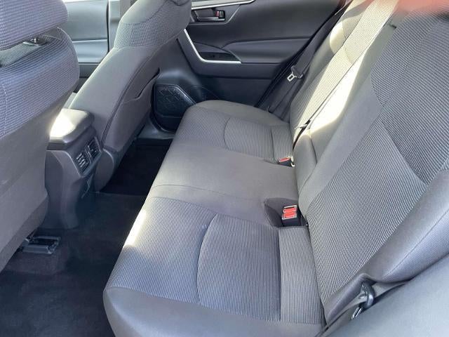 2025 Toyota RAV4 LE FWD (GS)