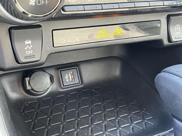 2024 Toyota RAV4 XLE FWD (GS)