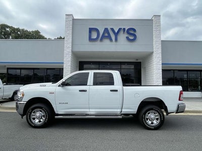 2022 RAM 2500 Tradesman 4x4 Crew Cab 6'4" Box