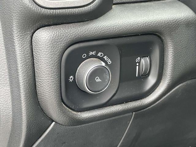 2022 RAM 2500 Tradesman 4x4 Crew Cab 6'4" Box