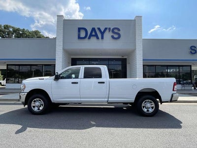 2023 RAM 2500 Tradesman 4x4 Crew Cab 8' Box