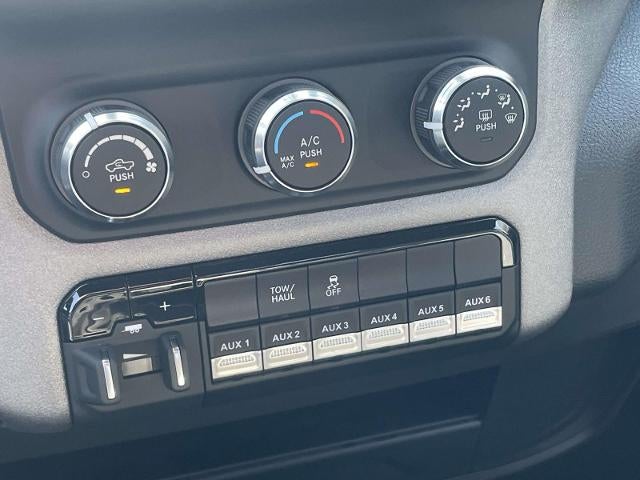 2024 RAM 2500 Tradesman 4x4 Reg Cab 8' Box