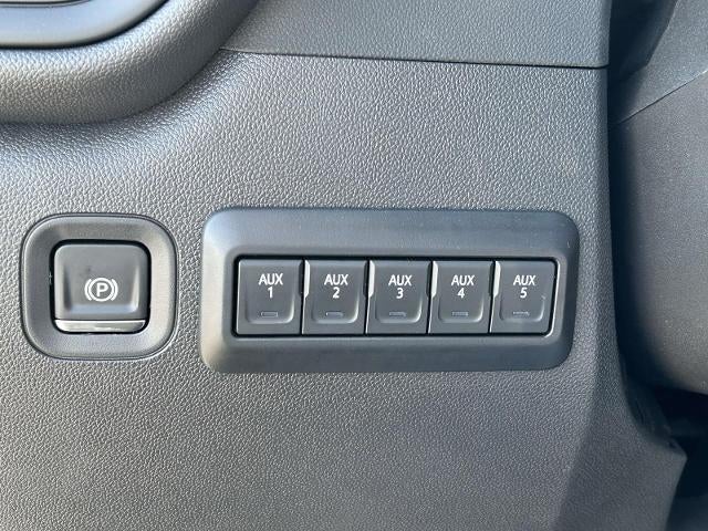 2025 Chevrolet Silverado 1500 Crew Cab Short Box 2-Wheel Drive WT