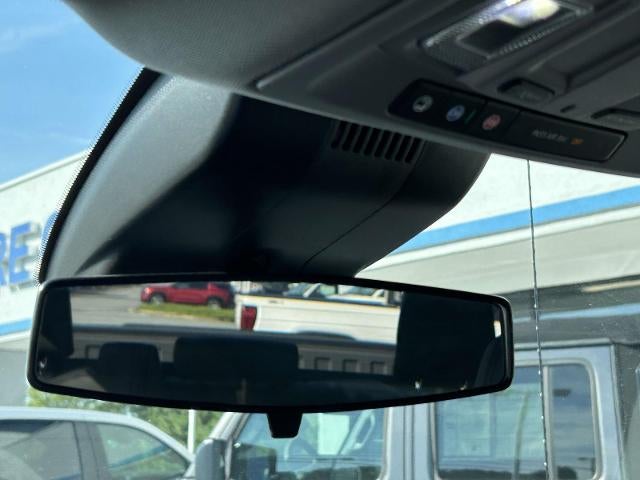 2025 Chevrolet Silverado 1500 Crew Cab Short Box 2-Wheel Drive WT