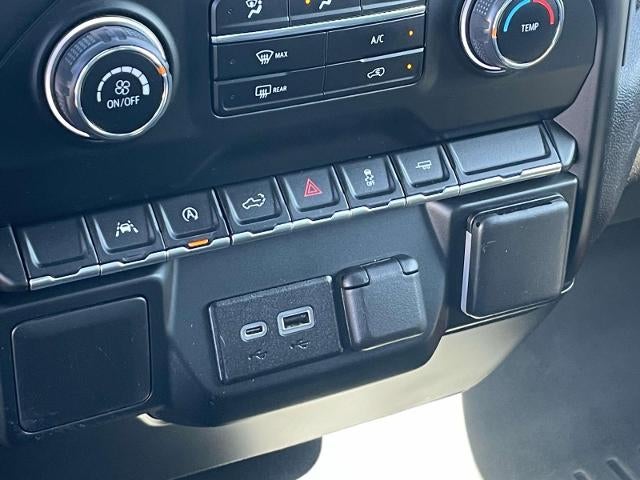 2022 Chevrolet Silverado 1500 Crew Cab Short Box 2-Wheel Drive Custom