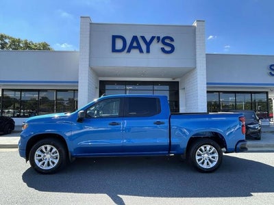 2022 Chevrolet Silverado 1500 Crew Cab Short Box 2-Wheel Drive Custom