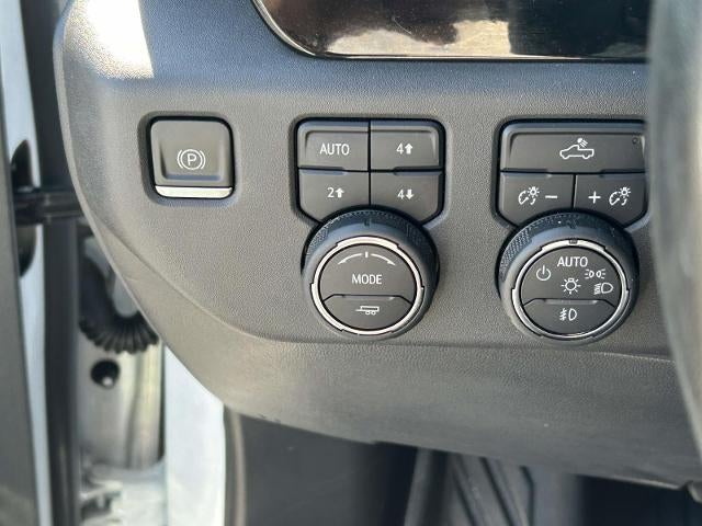 2024 Chevrolet Silverado 1500 Crew Cab Short Box 4-Wheel Drive LT Trail Boss