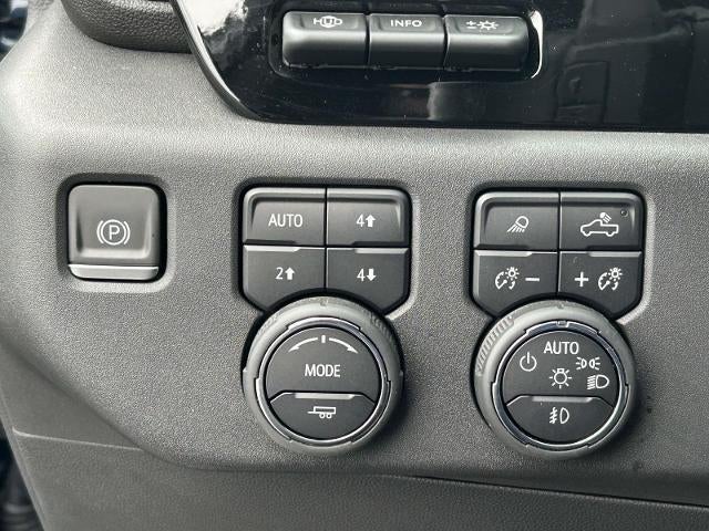 2023 Chevrolet Silverado 1500 Crew Cab Short Box 4-Wheel Drive ZR2