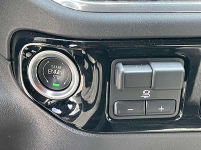 2025 Chevrolet Silverado 1500 Crew Cab Short Box 4-Wheel Drive LT 1LT