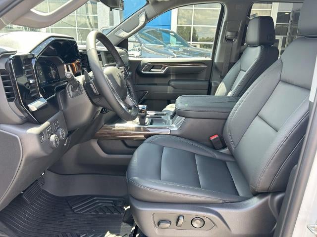 2026 Chevrolet Silverado 1500 Crew Cab Short Box 4-Wheel Drive RST