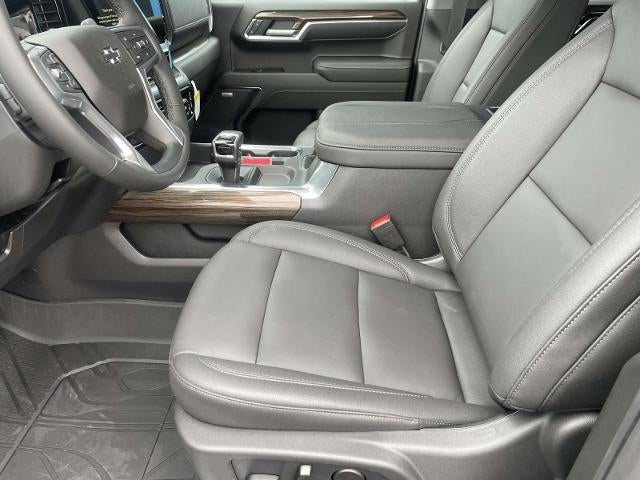 2026 Chevrolet Silverado 1500 Crew Cab Short Box 4-Wheel Drive RST