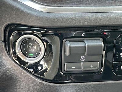 2025 GMC Sierra 1500 Crew Cab Short Box 4-Wheel Drive SLT