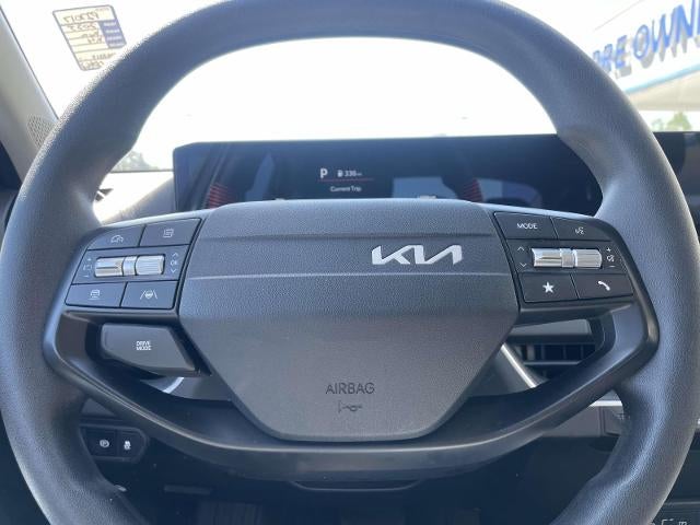 2025 Kia K4 LX FWD