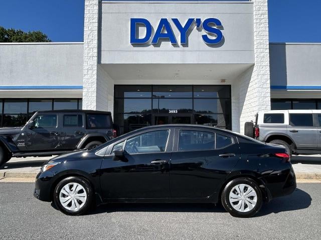 2024 Nissan Versa S Manual
