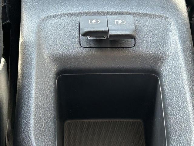 2024 Nissan Versa S Manual