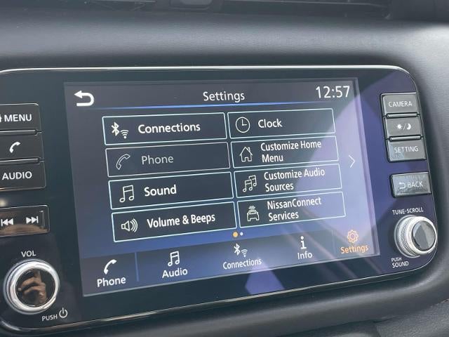 2023 Nissan Kicks SR FWD