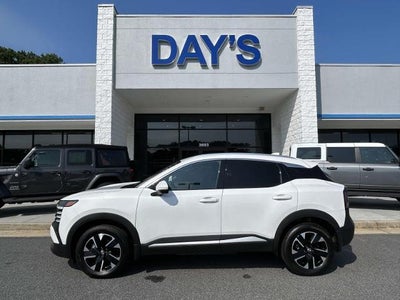2025 Nissan Kicks SR AWD