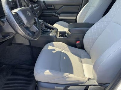 2024 Toyota Tacoma 2WD 2WD SR5 Double Cab 5' Bed AT (SE)