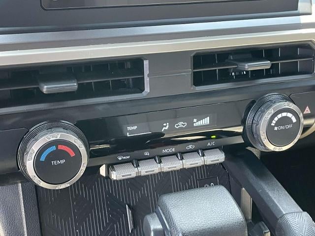 2024 Toyota Tacoma 2WD 2WD SR5 Double Cab 5' Bed AT (SE)