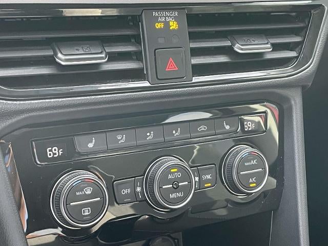 2024 Volkswagen Taos SE 4MOTION