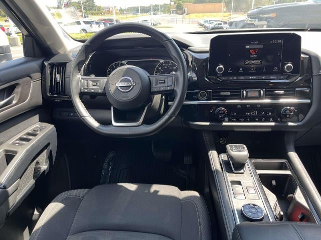 2024 Nissan Pathfinder SV 4WD