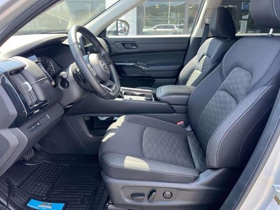 2024 Nissan Pathfinder SV 4WD
