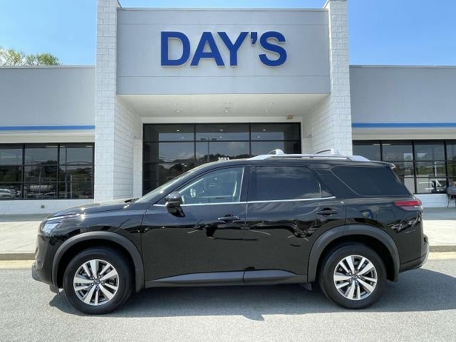 2025 Nissan Pathfinder SL 2WD