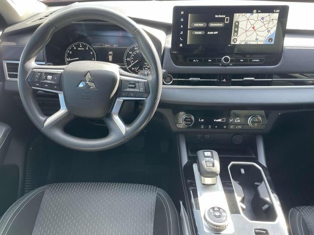 2025 Mitsubishi Outlander ES FWD