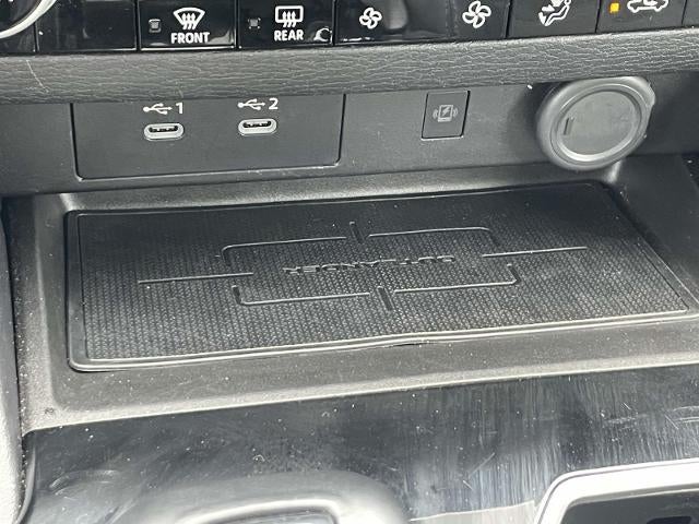 2025 Mitsubishi Outlander SE FWD