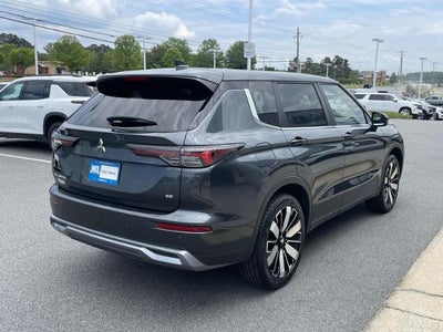 2025 Mitsubishi Outlander SE FWD
