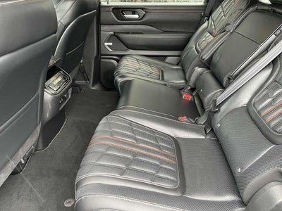 2025 Nissan Armada 4x4 PRO-4X