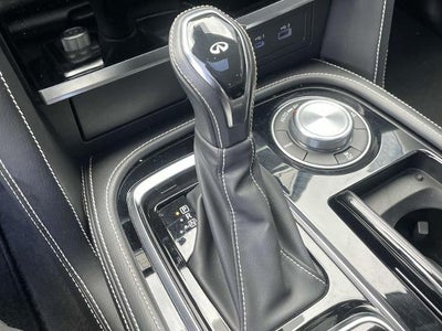 2023 INFINITI QX80 LUXE AWD