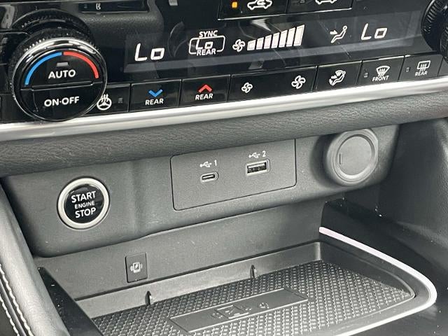 2023 Nissan Rogue AWD Platinum *Ltd Avail*